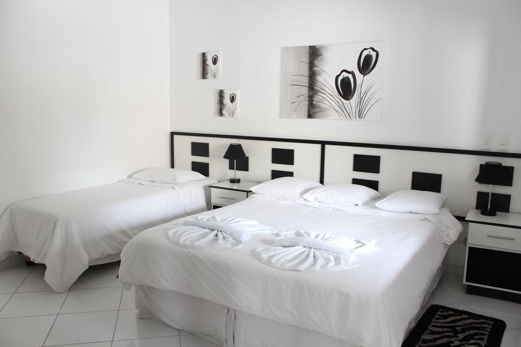 Hotel Pousada Da Neia Cananéia Екстериор снимка
